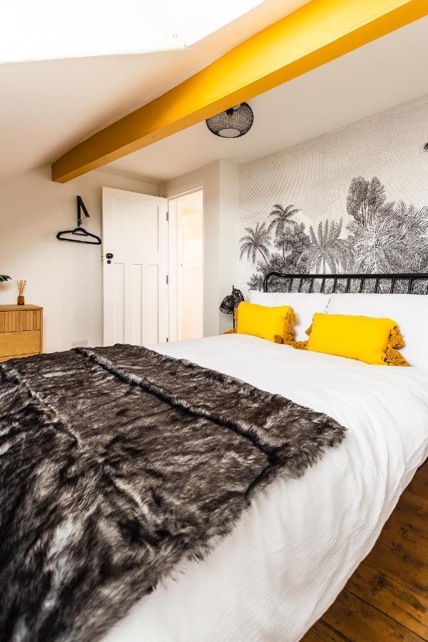 The Crescent Townhouse Villa Lisburn Eksteriør bilde